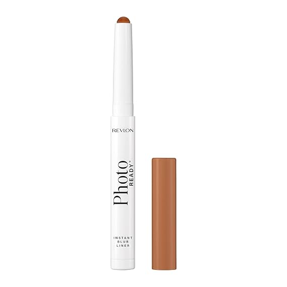 REVLON PhotoReady Instant Blur Liner, 003 Dazed, 0.05 oz | Soft matte lip liner to overline for fuller-looking lips. Sheer-to-buildable color that blurs & visibly smooths.