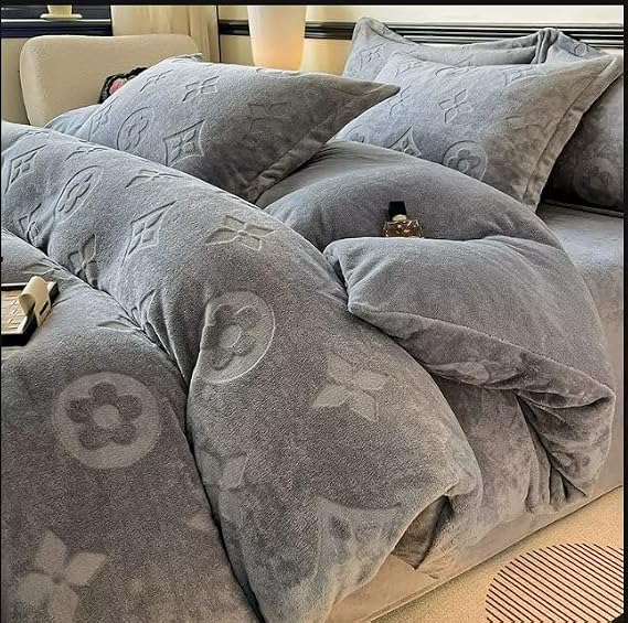 Velvet Quilt Set King Size - Luxury Velvet Comforter Bedding Set 4 Pieces, Soft Cozy
