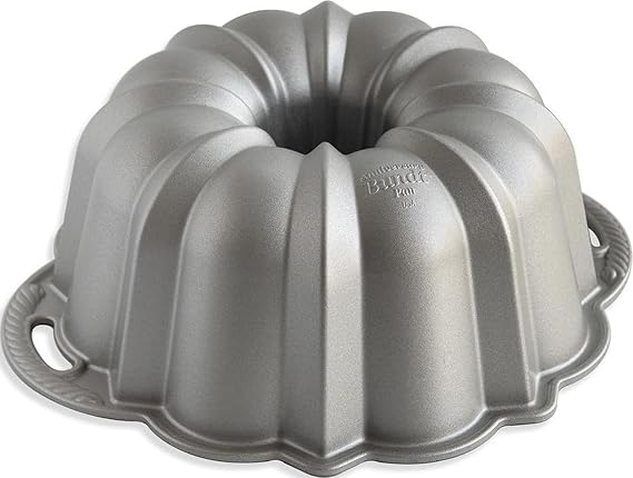 Nordic Ware 50037 Anniversary 12-Cup Bundt Pan Silver