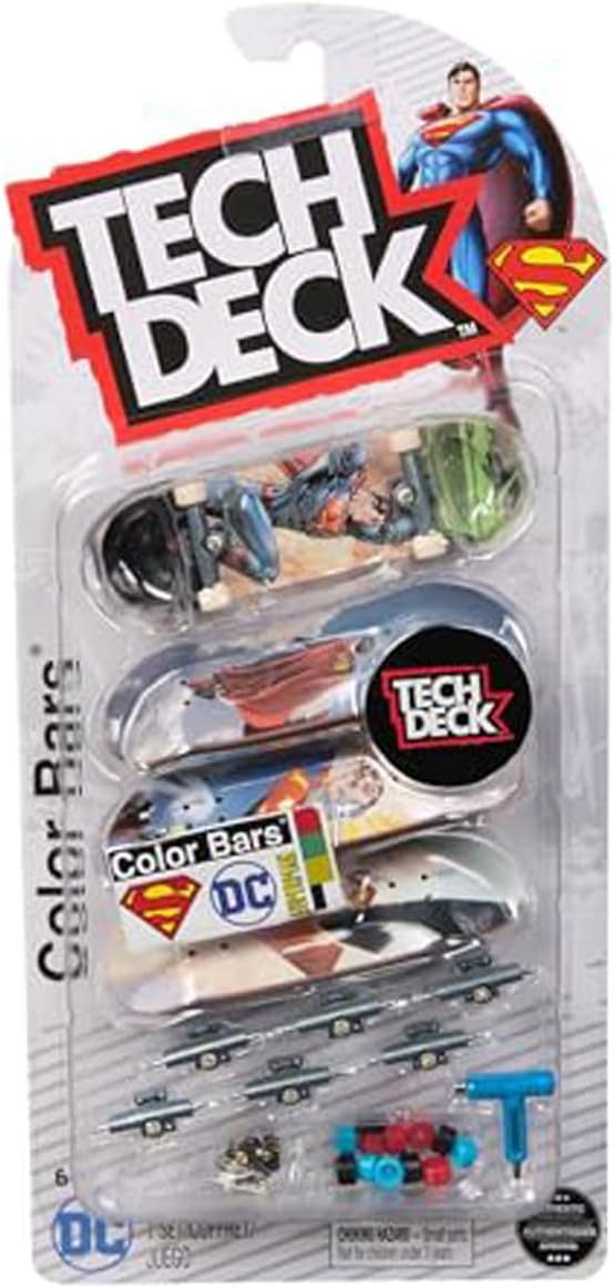 Tech Deck、Ultra DLX指板4個パック、DCスーパーマンスケートボード、収集品およびカスタマイズ可能なミニスケートボード、6歳以上の子供用おもちゃ。