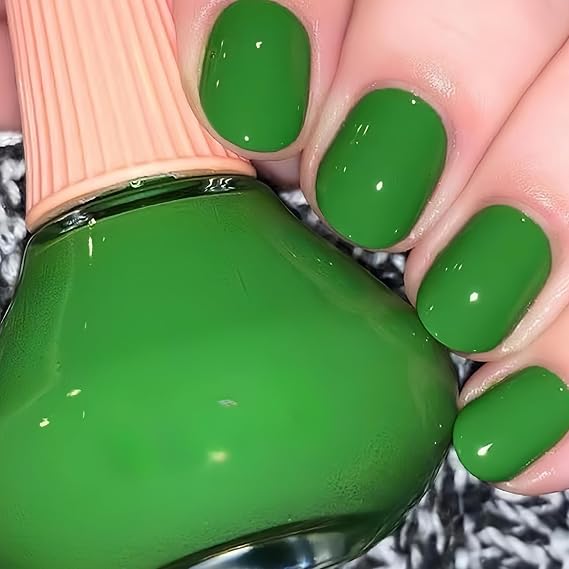 NovaCharm Bright Green Nail Polish 12ML, Quick Dry Glossy Green Nail Polish, Air Dry Nailpolish No UV Lamp Needed, Opaque Cream Finish Fingernail Polish for Nail Art