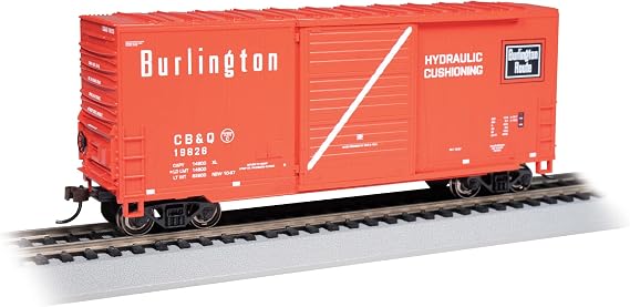 Bachmann Trains - High-Cube Box Car with Sliding Door - Burlington #19826 - HO Scale