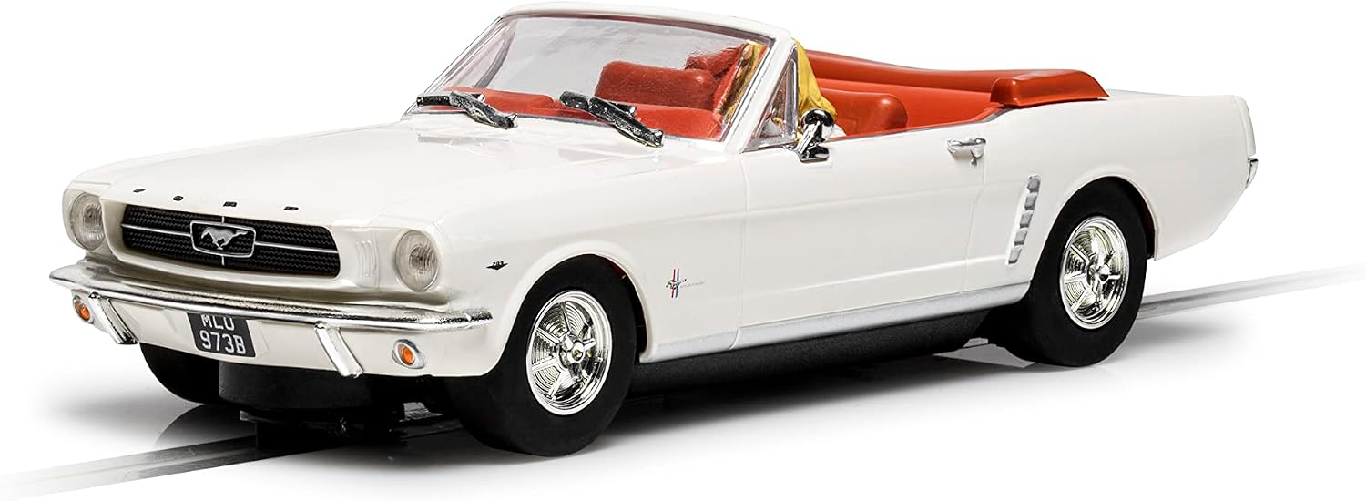 Scalextric James Bond Goldfinger White Ford Mustang 1:32 Slot Race Car C4404