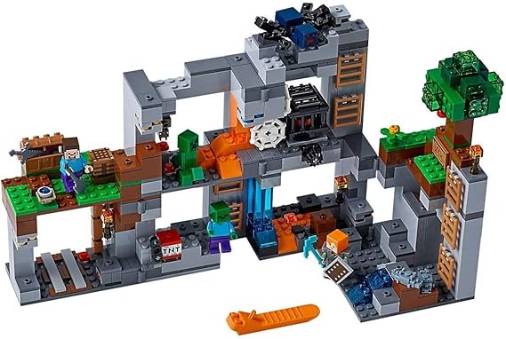 LEGO Minecraft The Bedrock Adventures 21147 Building Kit 644 Pieces