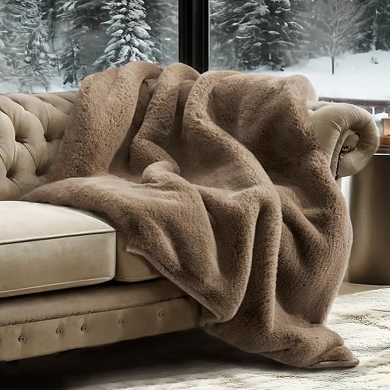 EVERGRACEHOME Faux Chinchilla Fur Throw Blanket, 50"x60", Tawny Mink