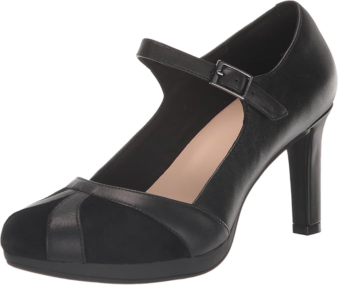 Clarks Women's Ambyr LightPump