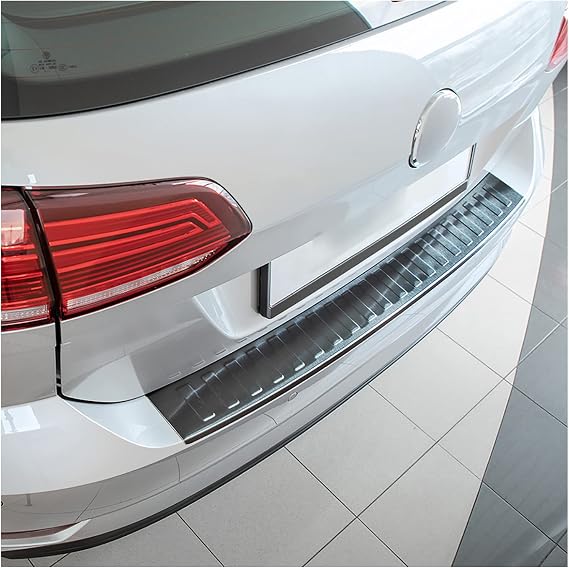 teileplus24 Boot Sill Protector Suitable for VW Golf 7 Variant 2017-2021 Protective folded edge on the total length AM