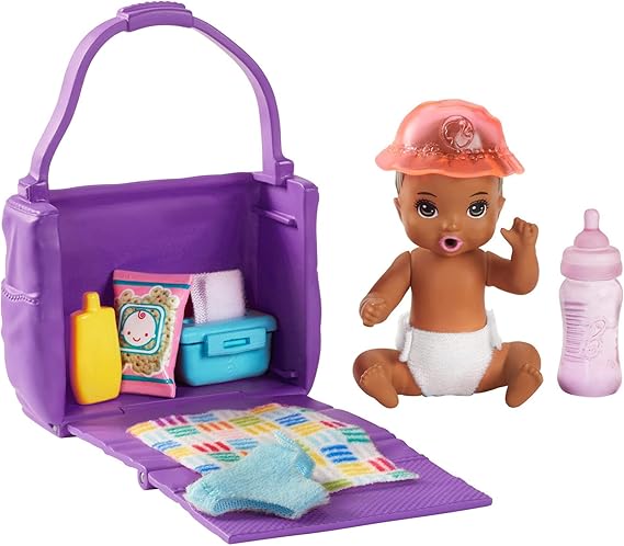 Barbie GHV86 Model Doll, Multicolor