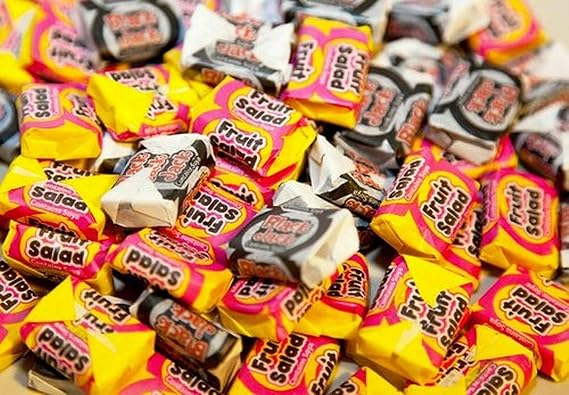 Berrymans Fruit Salad and Black Jacks Sweets - 1 Kilo Bulk Bag - 1KG - Assorted Sweet Pick and Mix for Parties, Gifts, and Sharing.