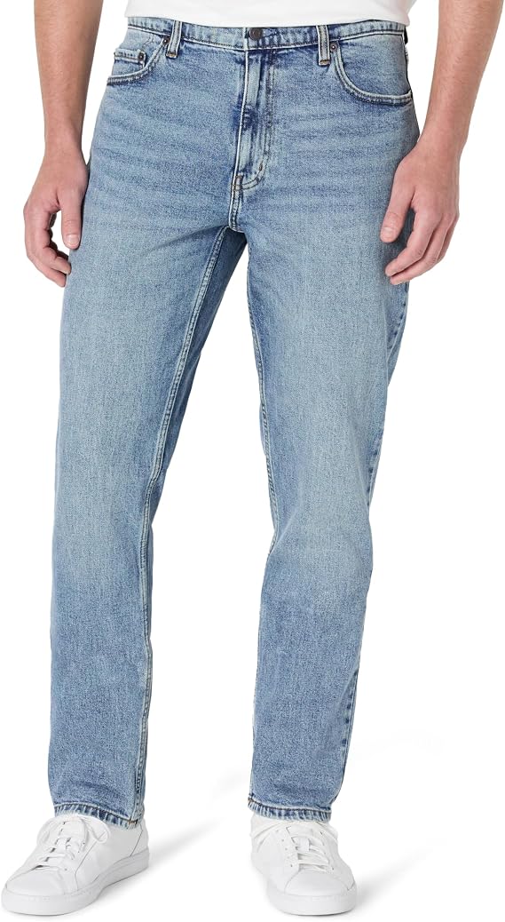 Amazon Essentials Men's Athletic Fit Jeans with Extra Room in Hip and Thigh, Low Stretch Denim, 5 Pocket Styling