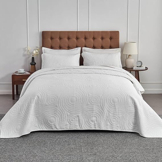 Kingnex Ultrasonic Quilted Oversized King Bedspreads 128x120 White | Lightweight Coverlet Set for Extra Tall Split King or Cal King Bed, Includes 1 Quilt 2 Pillow Shams