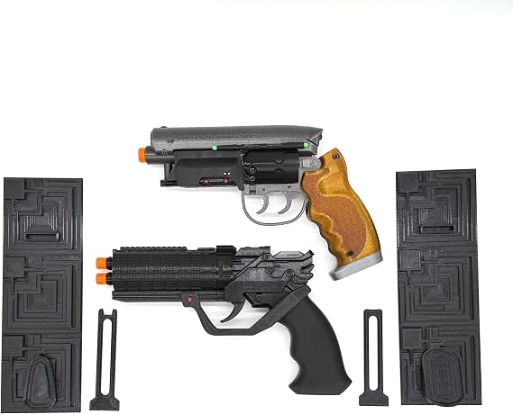 Blade Runner Blaster Combo Pack - Rick Deckard and Officer K's Blasters