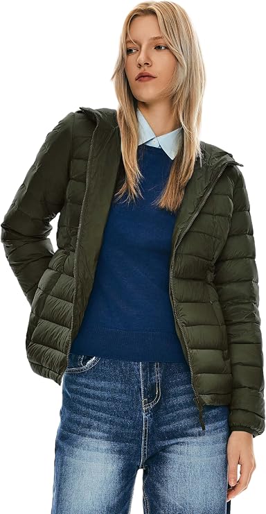 Orolay Women's Packable Down Jacket Hooded Ultra Lightweight Quilted Coat, Short Puffer Coat with Pockets for Spring Fall