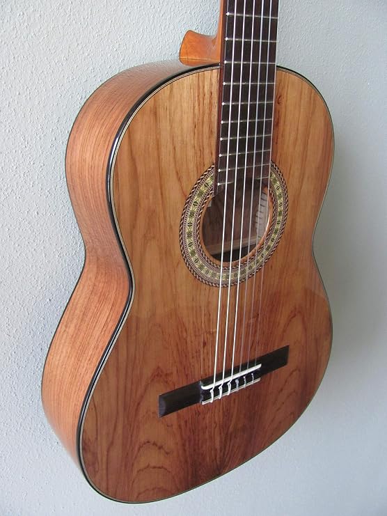 Navarro Classical Guitar (Student Tesoro)